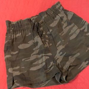 Green cami high waisted linen shorts